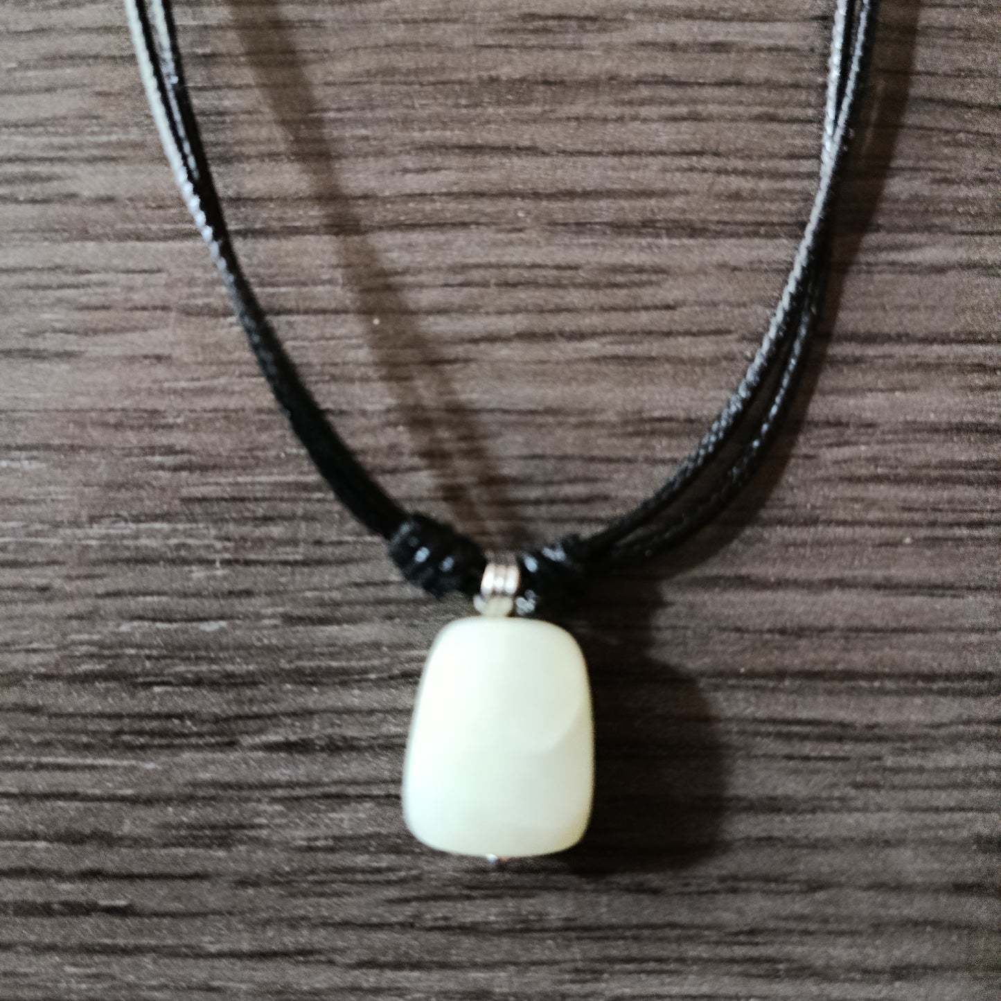 Collar piedra Jade Verde claro