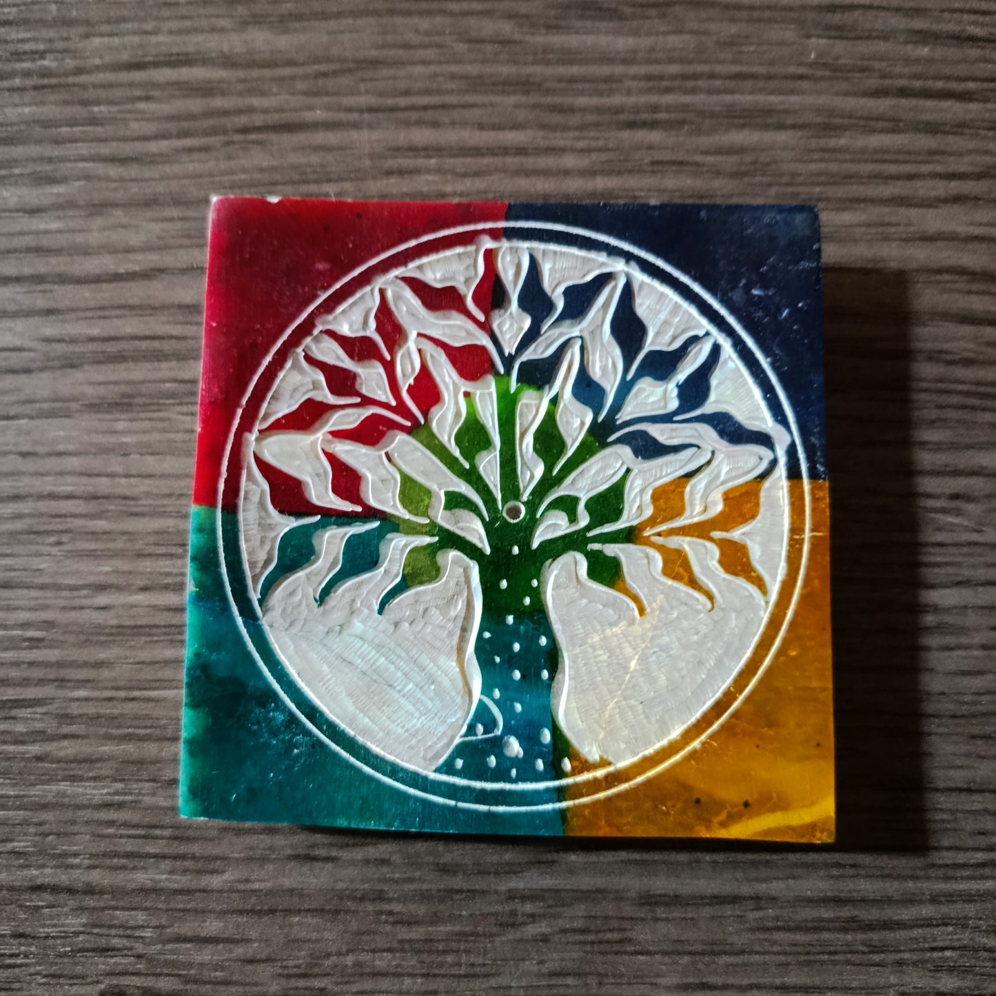 Quemador de incienso cuadrado