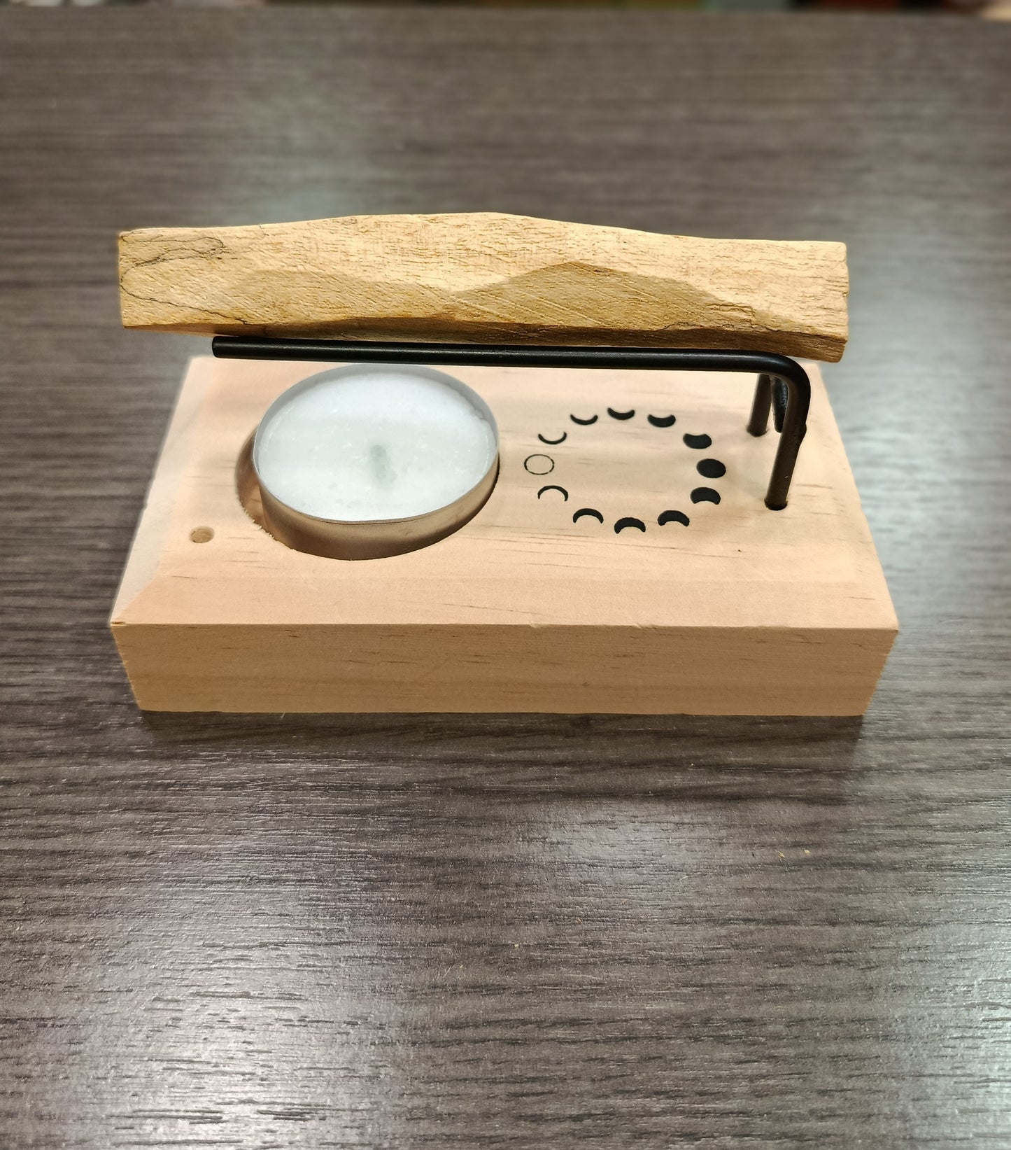 Quemador de madera circulo fases lunares