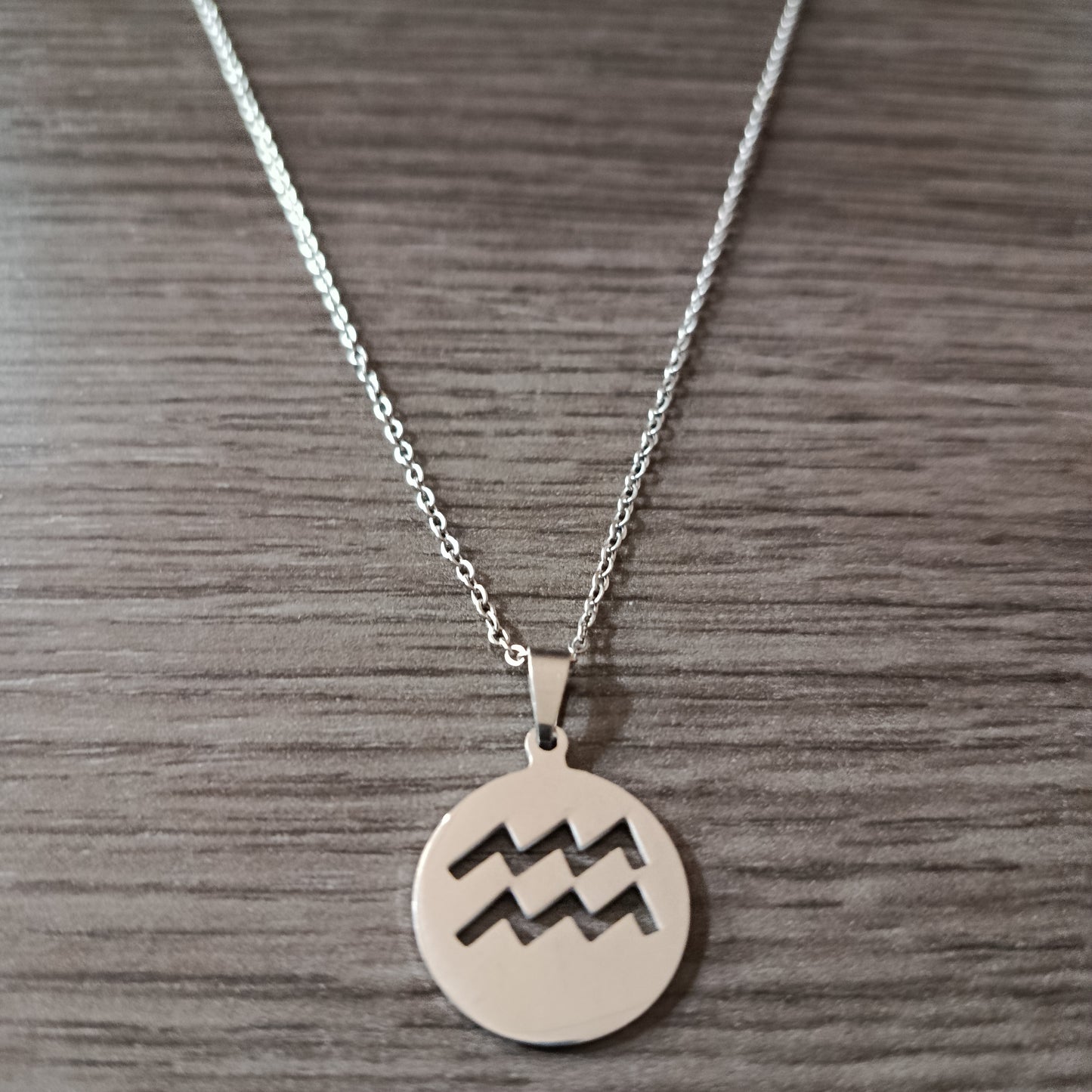 Collar acero medalla Acuario