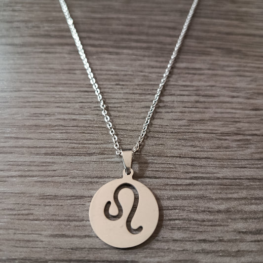 Collar acero medalla Leo
