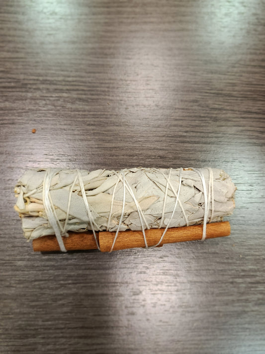 Atadito de Salvia Blanca y Canela en rama